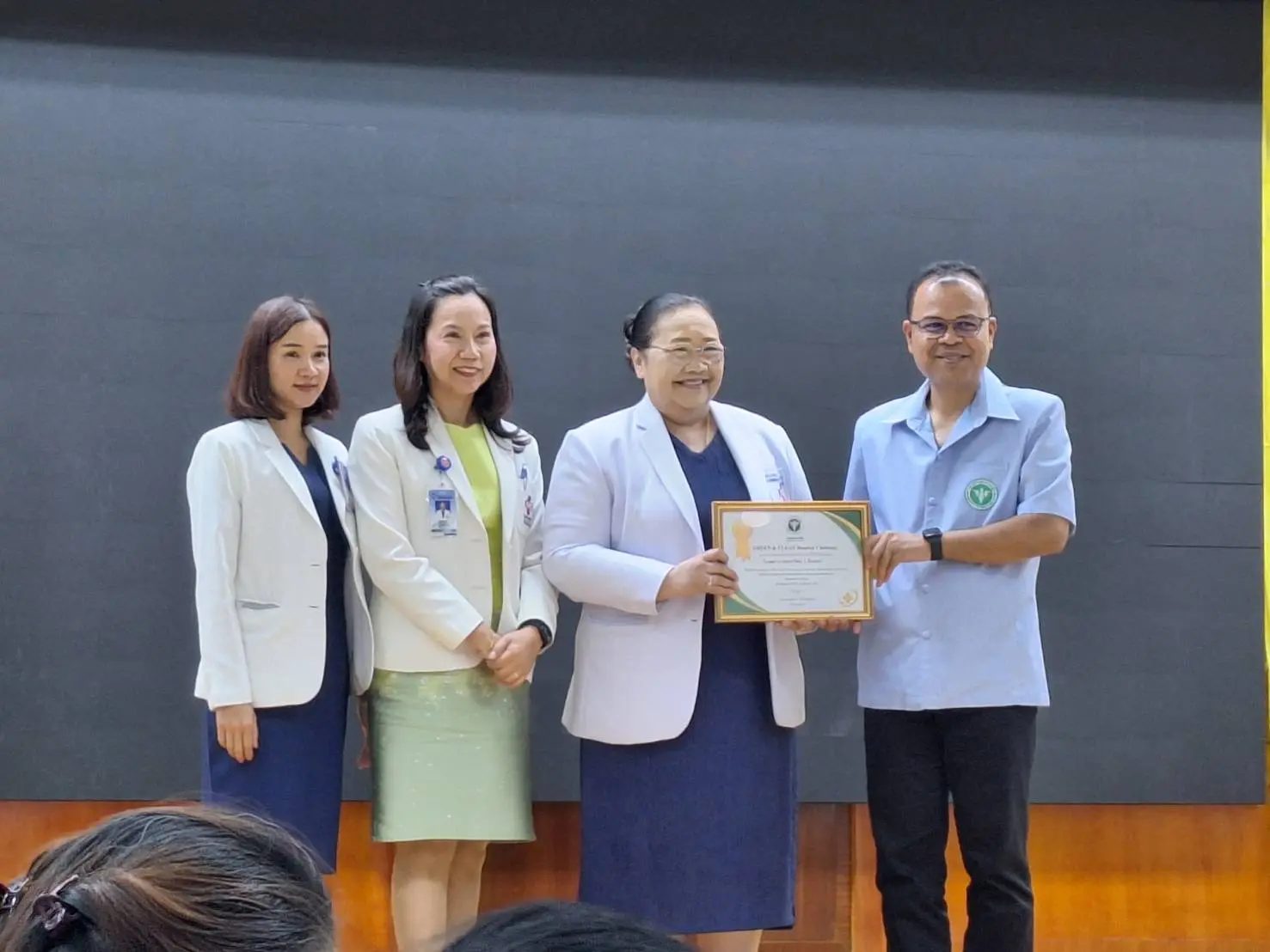 article-โรงพยาบาลจุฬารัตน์ 3 อินเตอร์ ได้รับประกาศนียบัตรมาตรฐาน Green & Clean Hospital Challenge ระดับมาตรฐาน จากกรมอนามัย กระทรวงสาธารณสุข